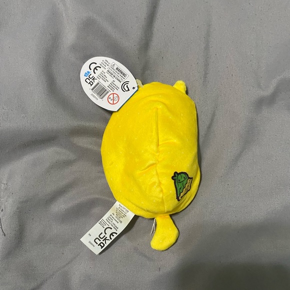 Cats vs Pickles - Picture 2 of 3